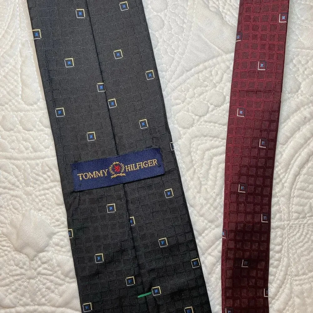 Tommy Hilfiger Men's Black Silk Tie Square Geometric Pattern 58